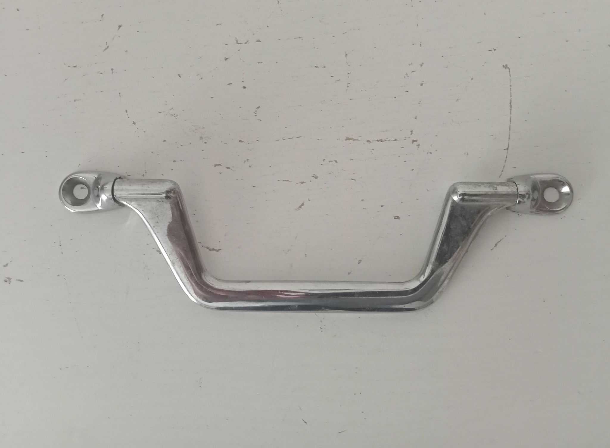 Poignée de meuble vintage chrome années 60