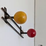 Porte manteau mural boules bois métal noir années 60