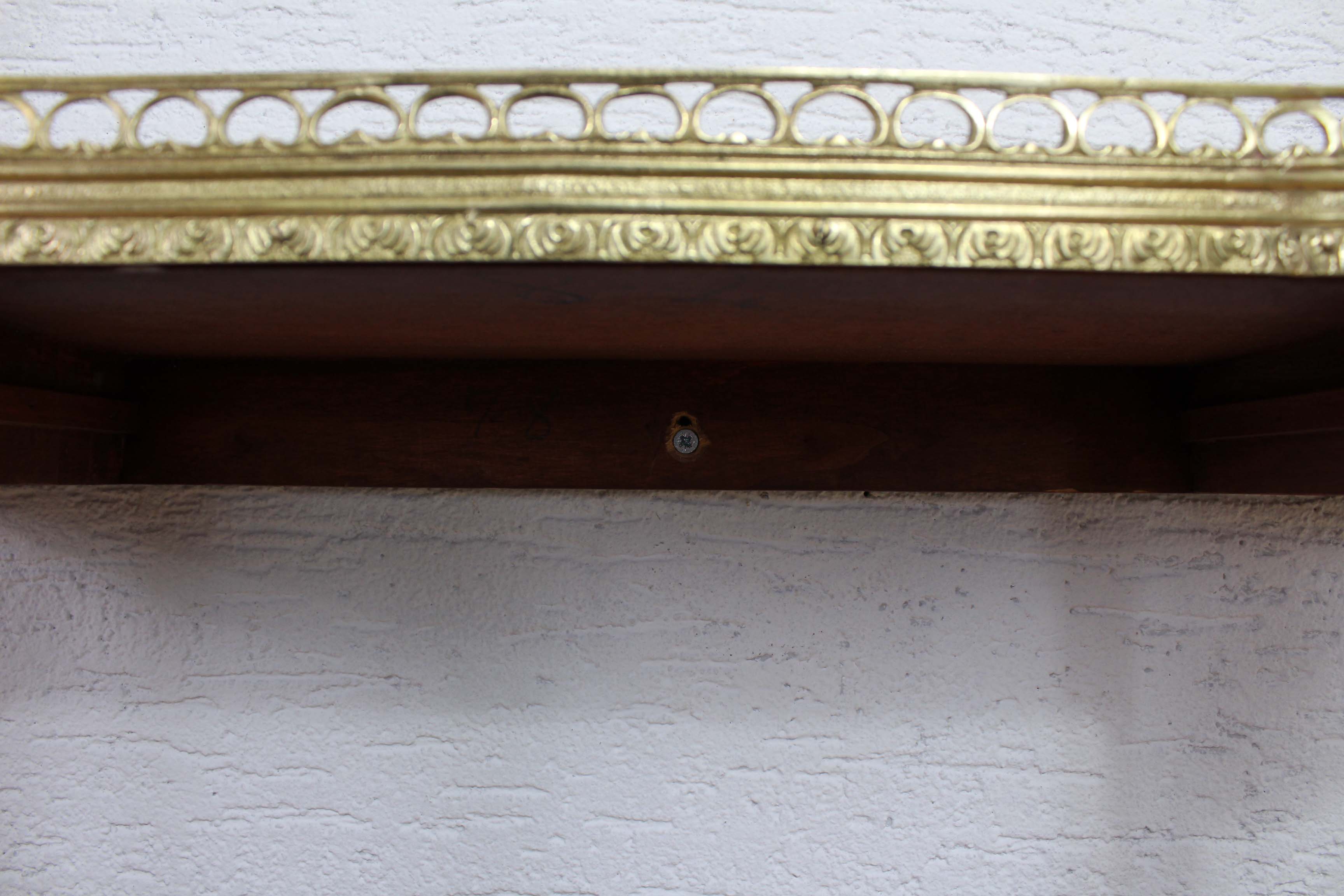 Style Louis XVI console