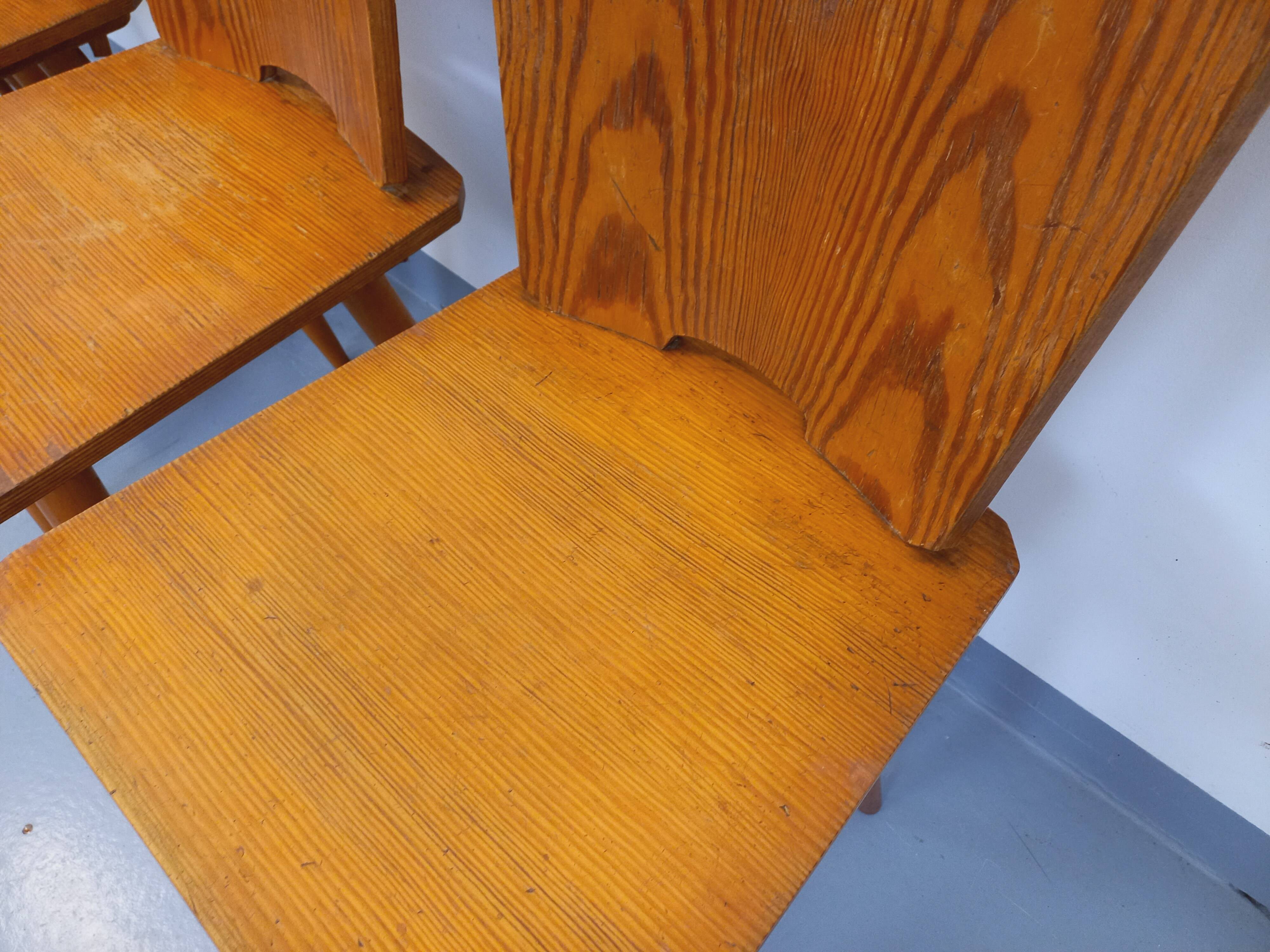 Set of 4 vintage brutalist wooden chairs from the 60s