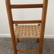 Chaise enfant scandinave en bois et assise corde