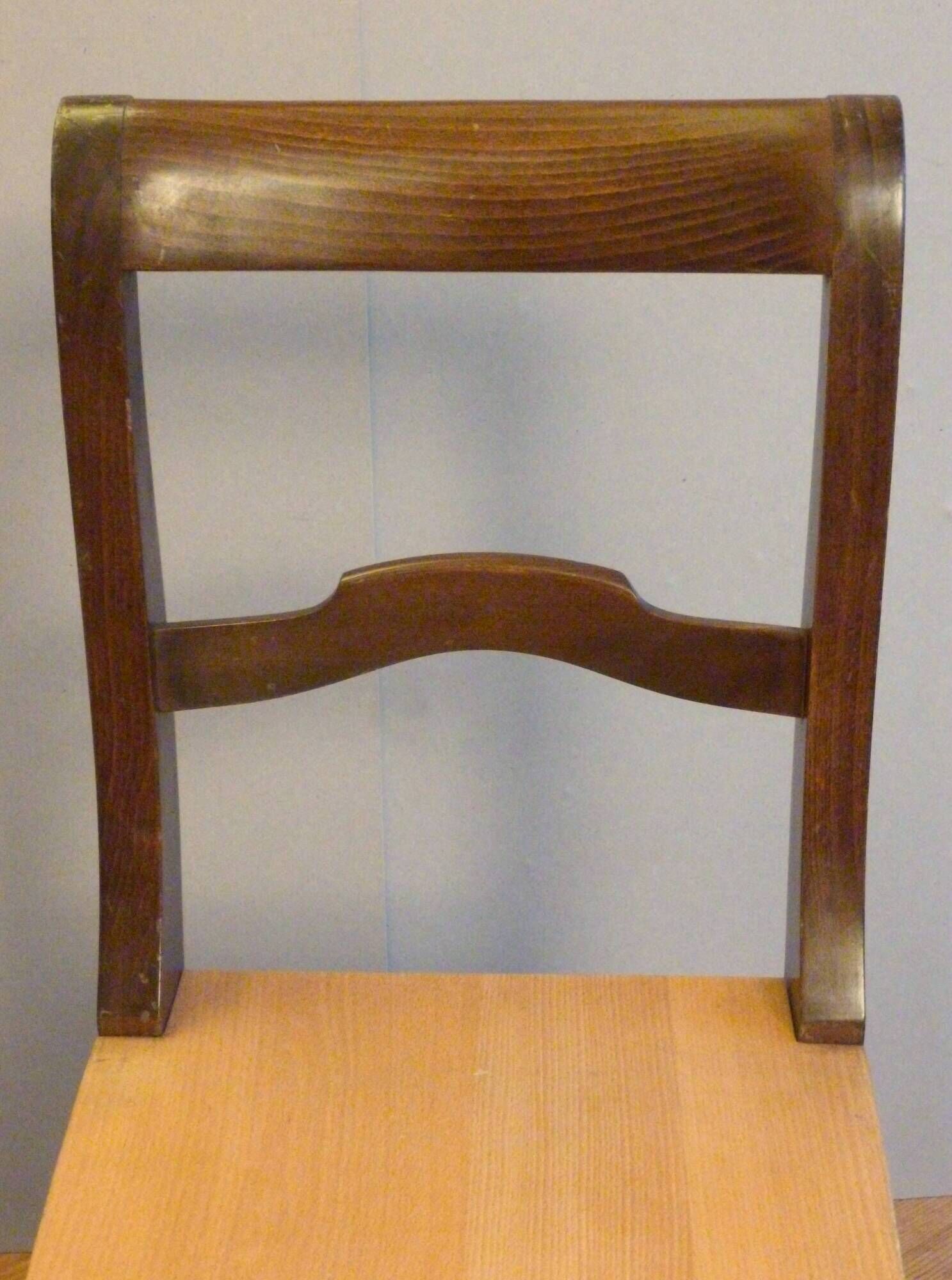 "Cadregabec" chair, design Kamber and Gümpel, 1989, publisher SVITALIA