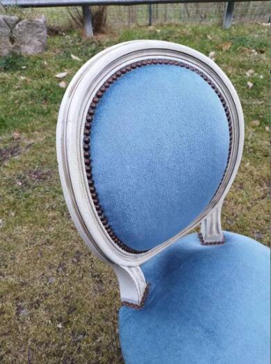 Louis XVI medallion chair