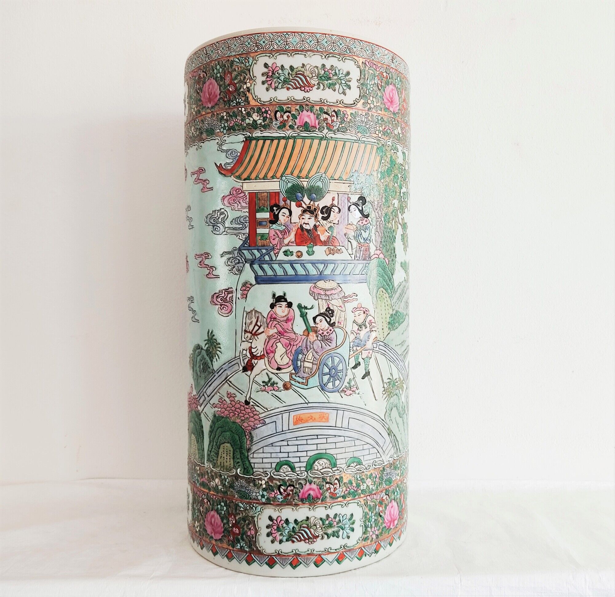 Vase rouleau de 47 cm en porcelaine de Canton Chine