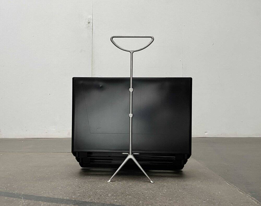 Postmodern Italian magazine rack by Andries & Hiroko Van Onck for Magis, 1980s.