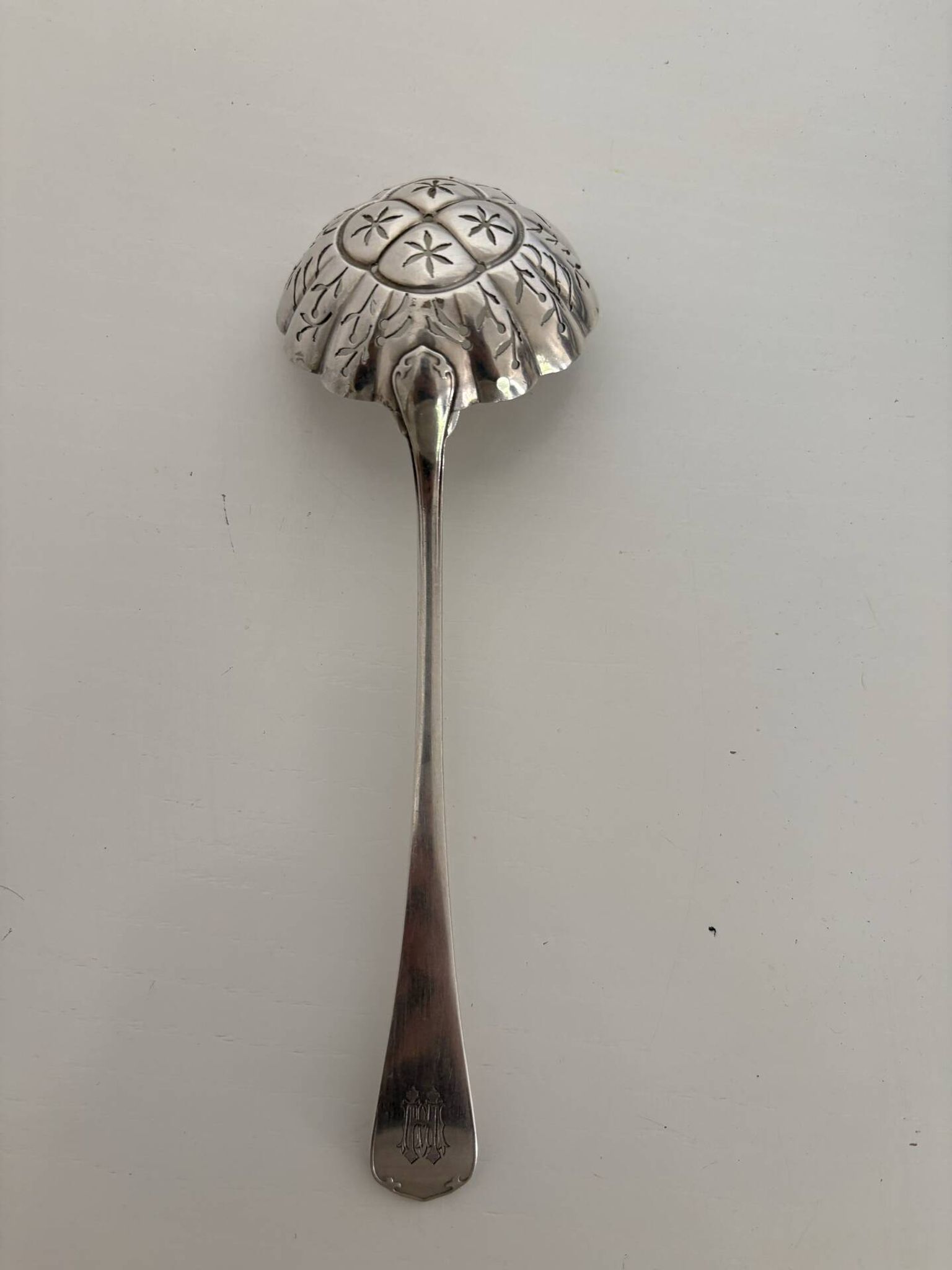 Cuillère à pèlerin , pelle à service Christofle en métal argenté