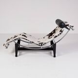 LC4 chaise lounge lounger with leather covering by Cassina