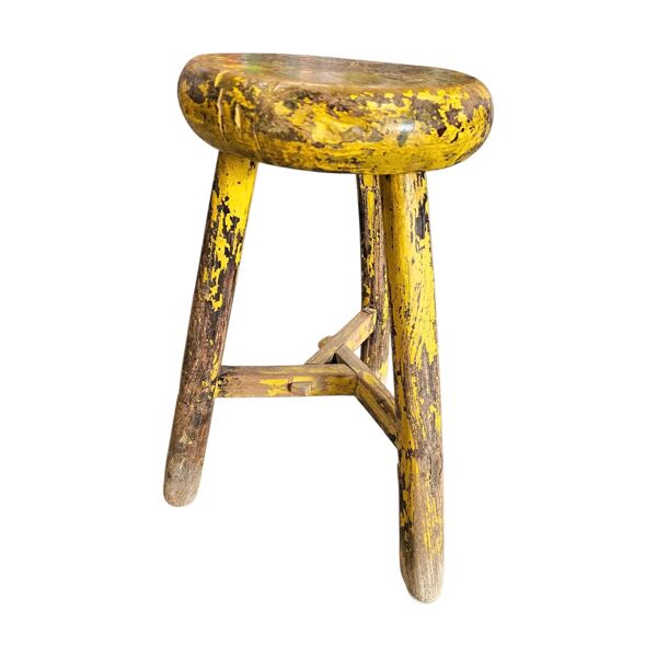 Tabouret en bois primitif sur trépied / hauteur 52 cm