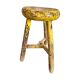 Tabouret en bois primitif sur trépied / hauteur 52 cm