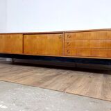 Teak bass row