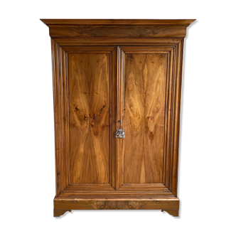 Walnut cabinet Louis Philippe