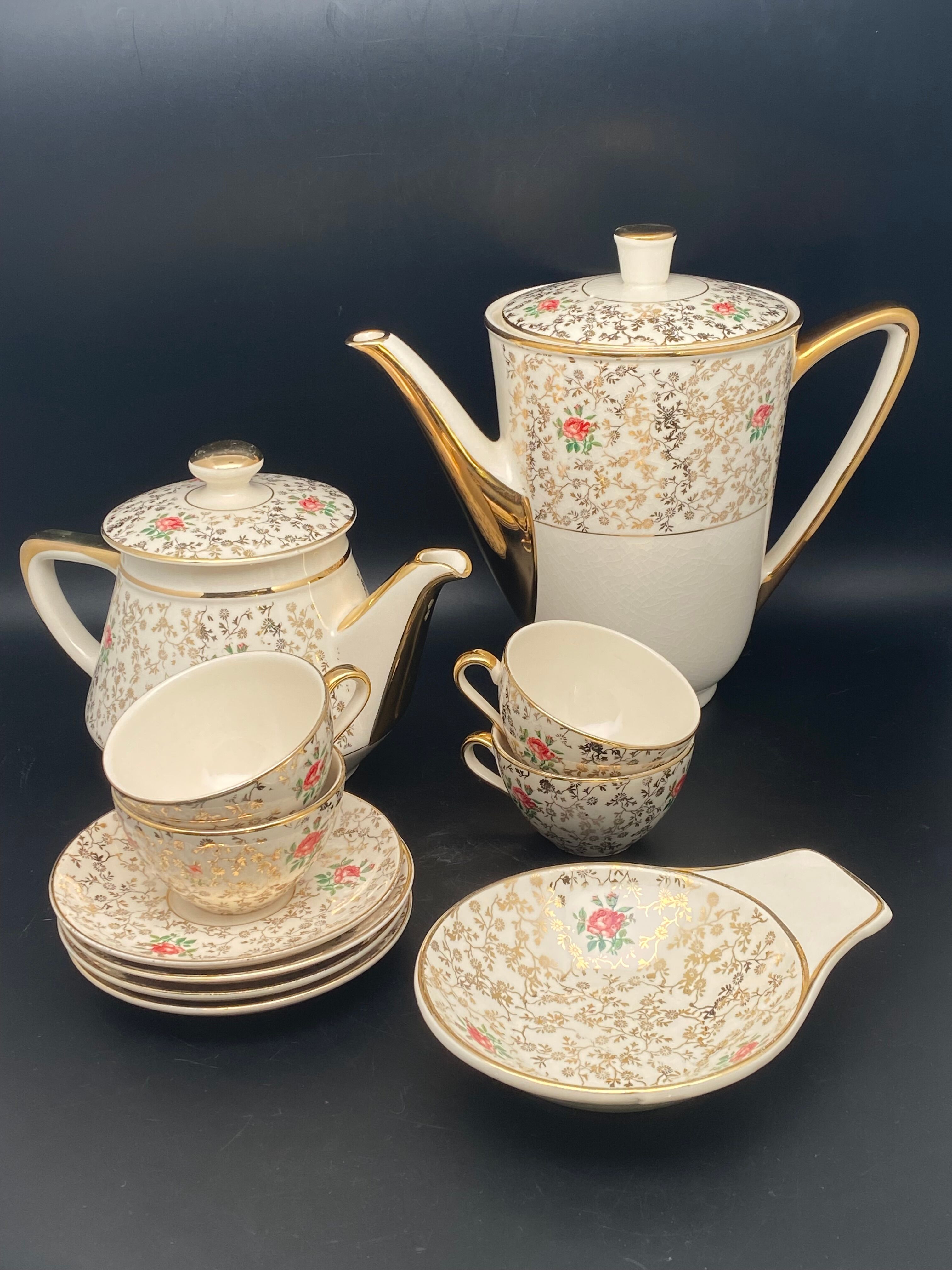 Villeroy & Boch porcelain tea set roses and gilding