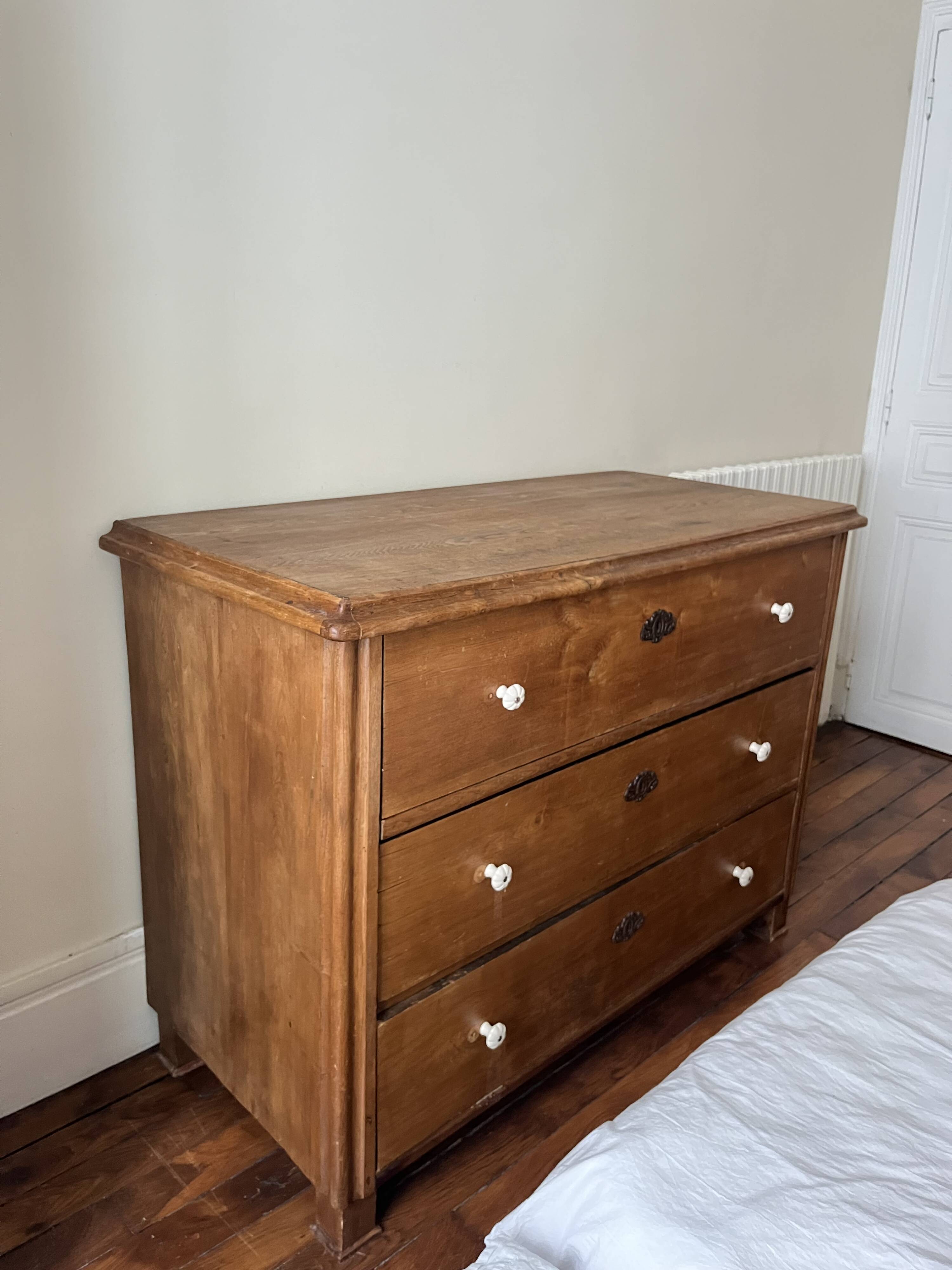 Hungarian chest of drawers - 3 drawer chest of drawers