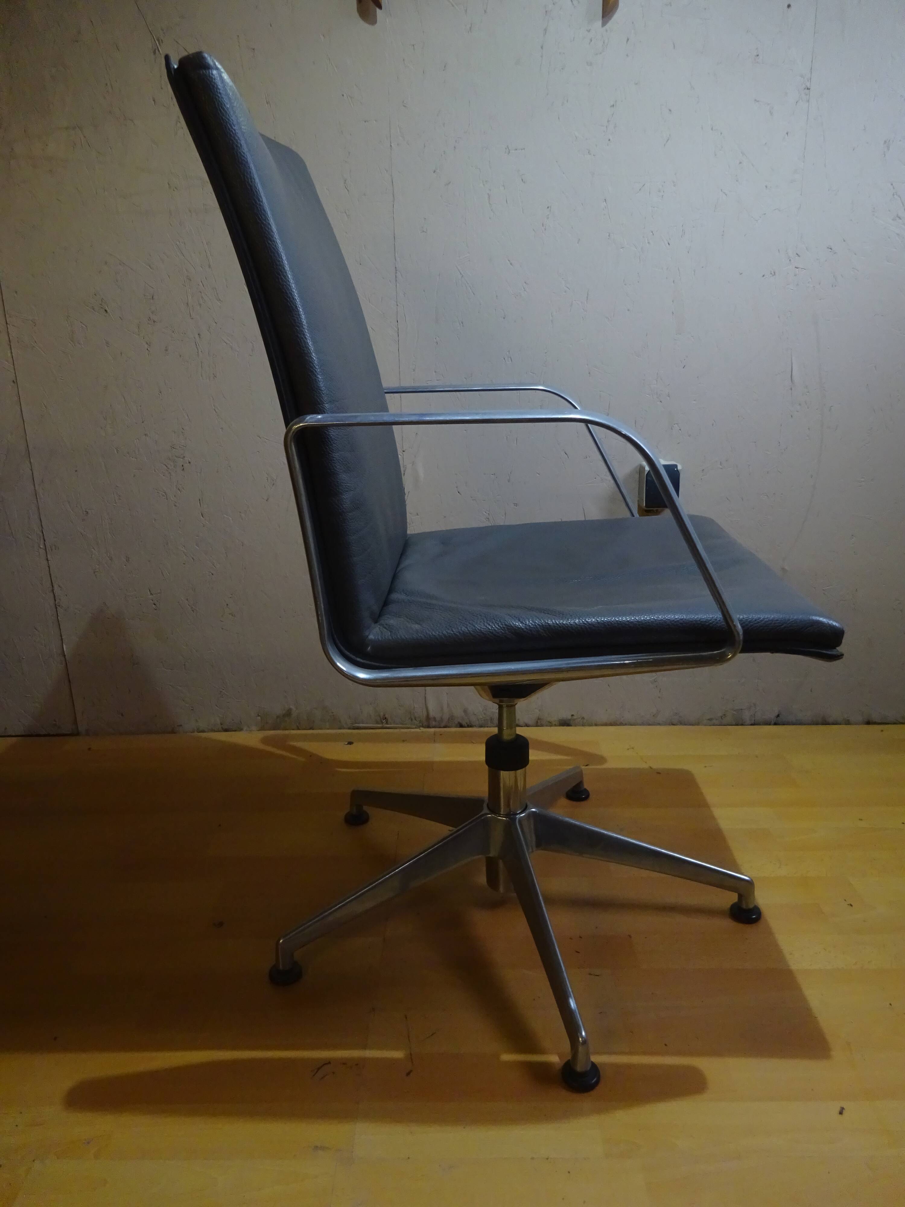 Matteo Grassi vintage office chair