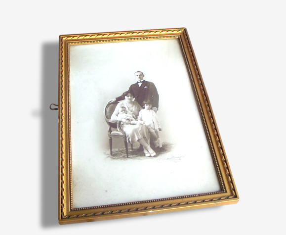 Photo De Famille Ancienne Cadre En Bois Dore Photographie Ancienne Noir Et Blanc Reutlingen Paris Annees 1900 Selency Photo De Famille Ancienne Cadre En Bois Dore Photographie Ancienne Noir Et Blanc Reutlingen Paris Annees 1900 Selency