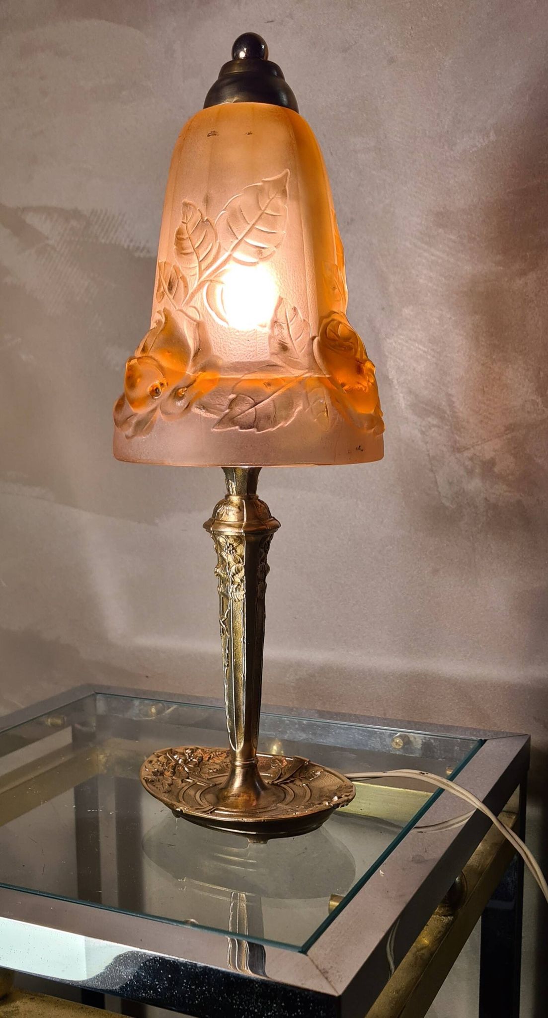 French Art Deco Table Lamp by Cherrier & Besnus very beautiful pressed molded pink glass - 1920s 33x12