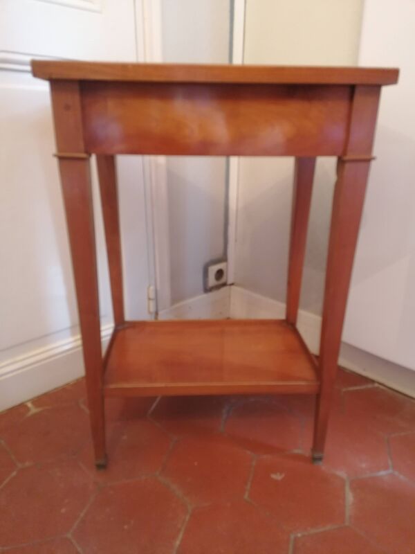 chevet ou petite table d'appoint