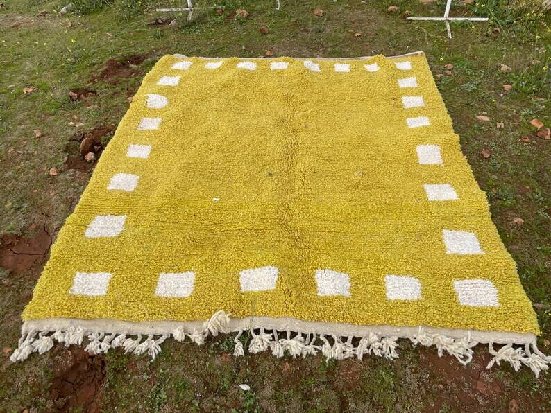 Handmade Moroccan rug 200cm x 250cm