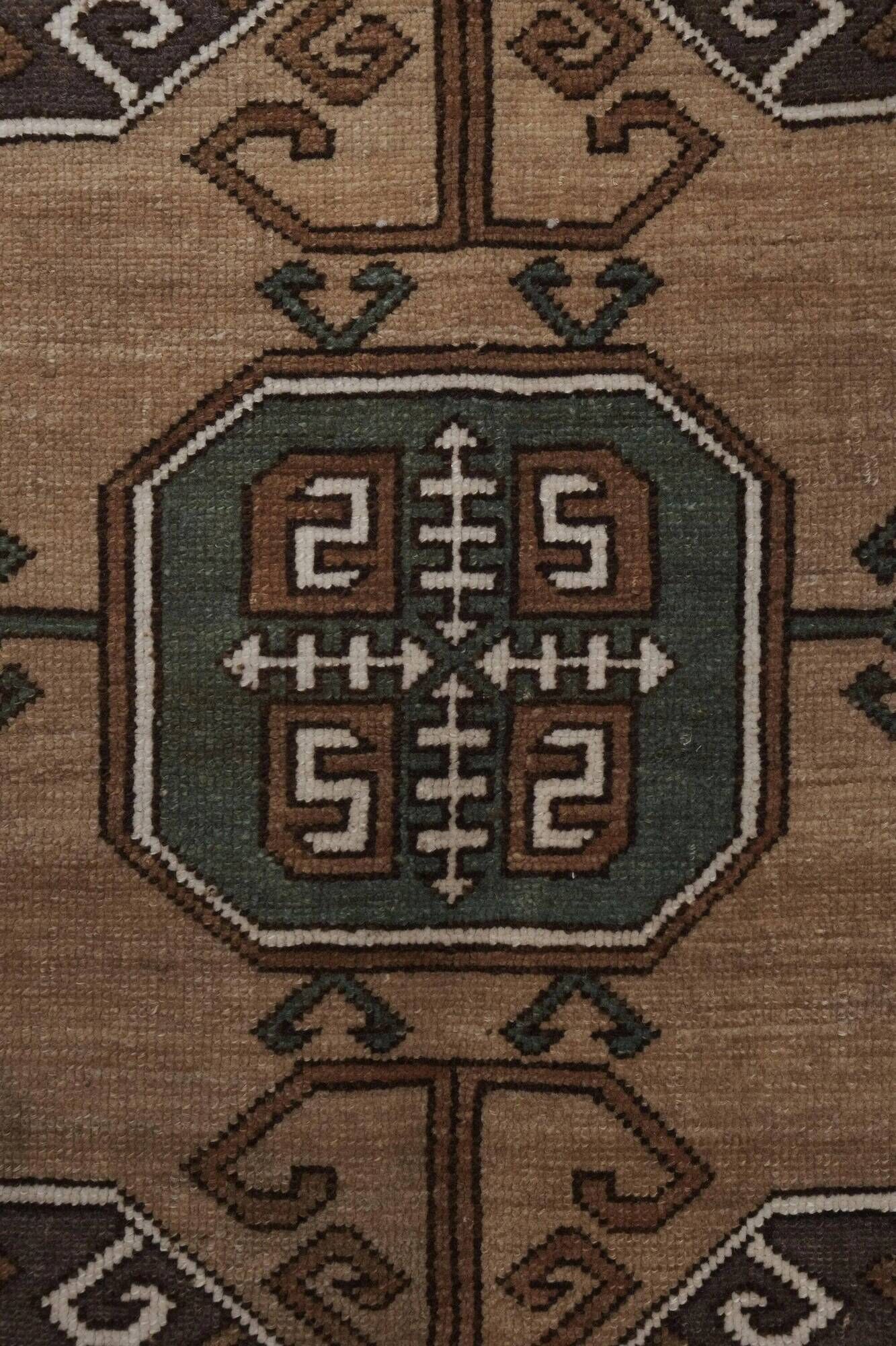 Vintage Turkish rug handmade 152x272 cm