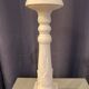 Grand bougeoir de table chandelier en bois patine blanc pour bougie ronde