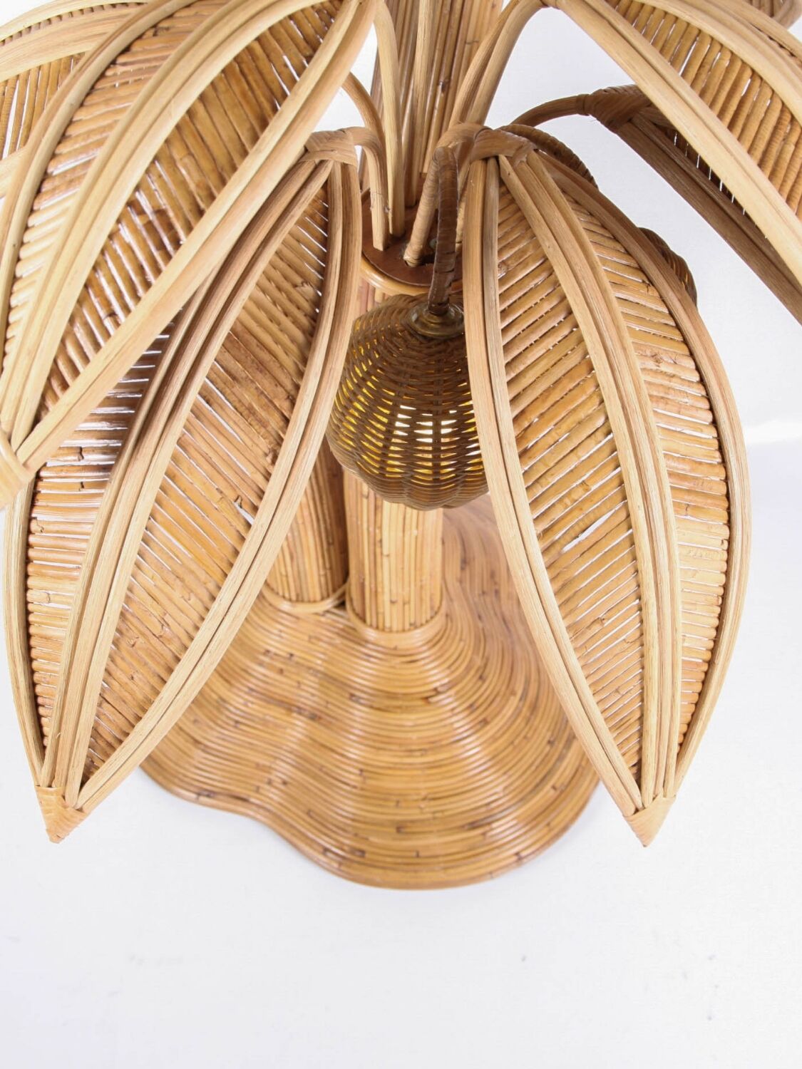 Large rattan coconut/palm tree floor lamp