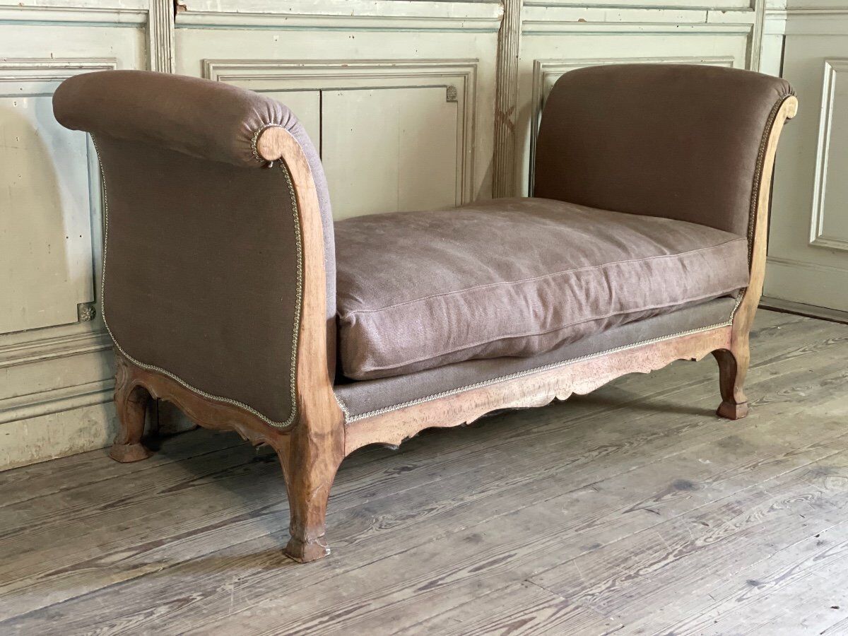 Louis XV style daybed