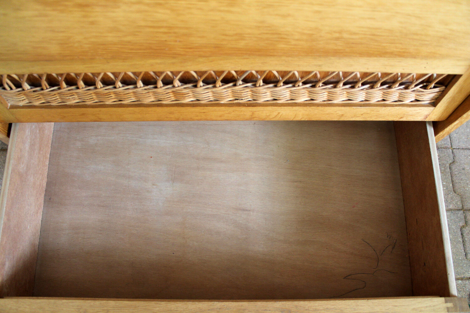 Secrétaire vintage en bois et rotin