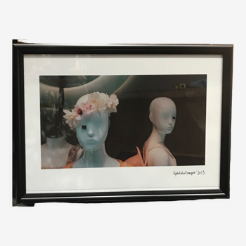 Photo mannequins vitrine femme couleur grand modèle