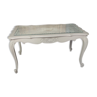 Pretty patinated table