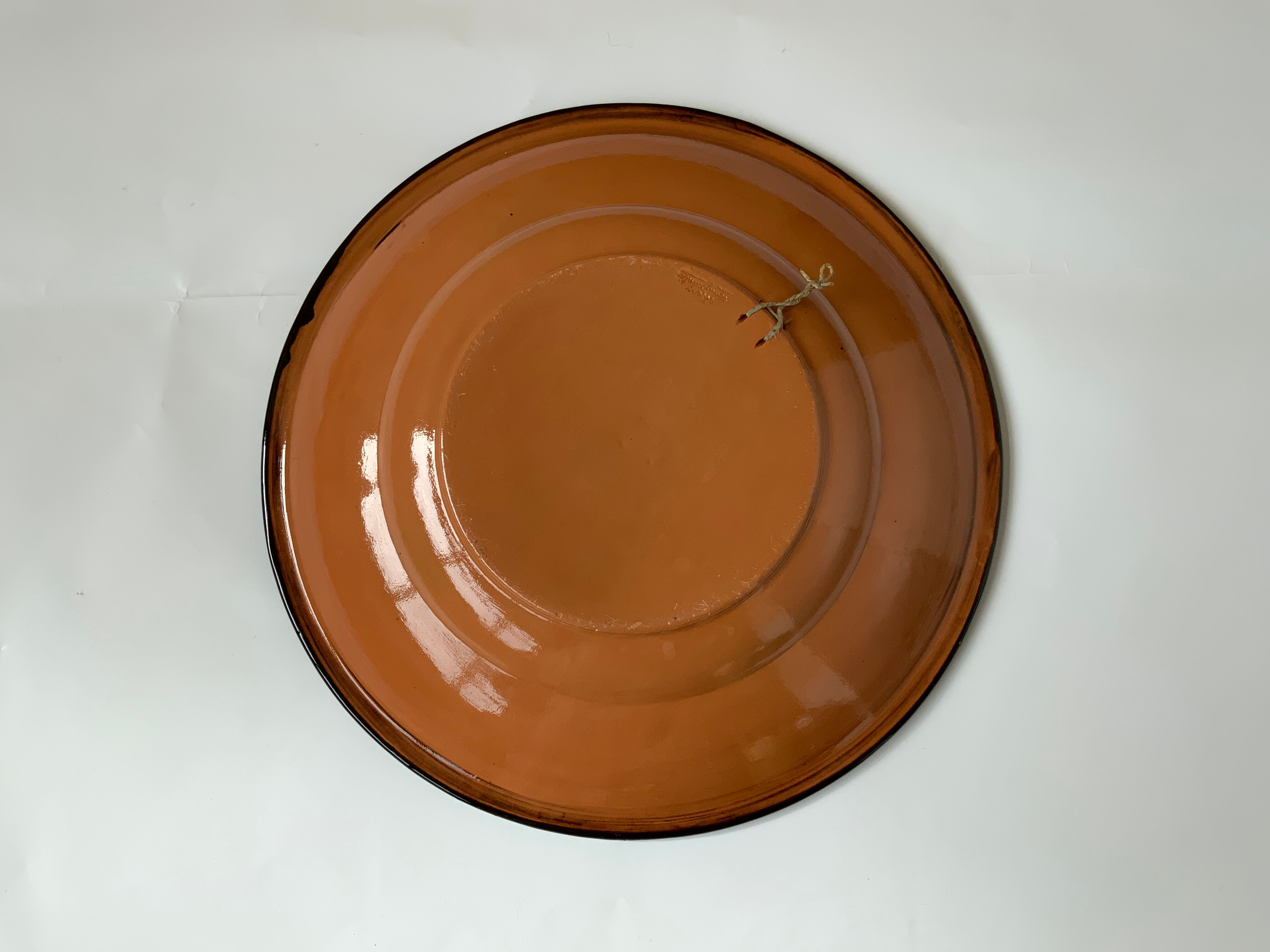 Plat en céramique