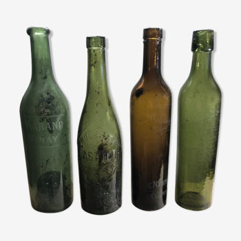 Lot de bouteilles de bière anciennes en verre soufflé avec marquage