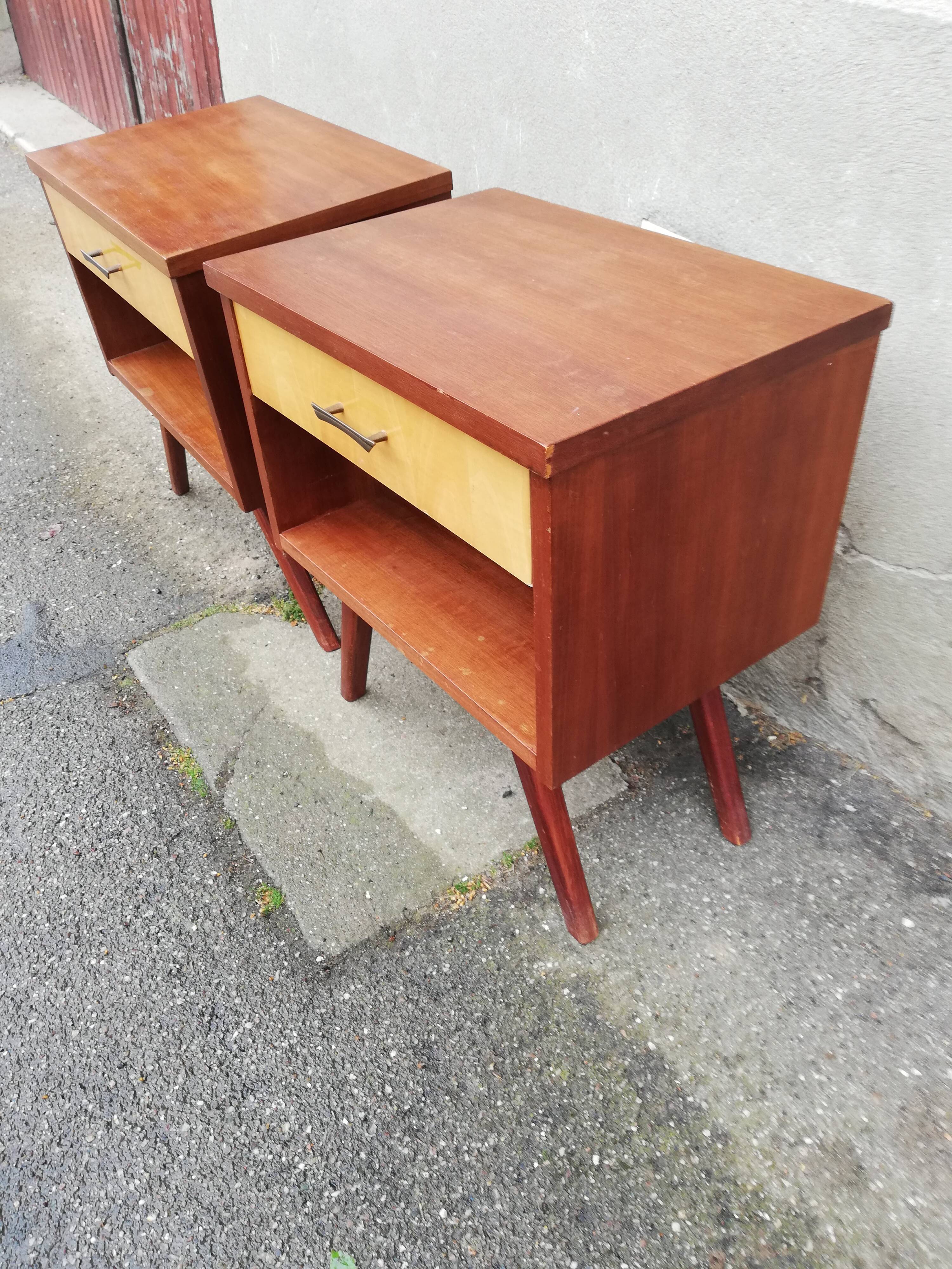 Pair of vintage bedsides 1 drawer