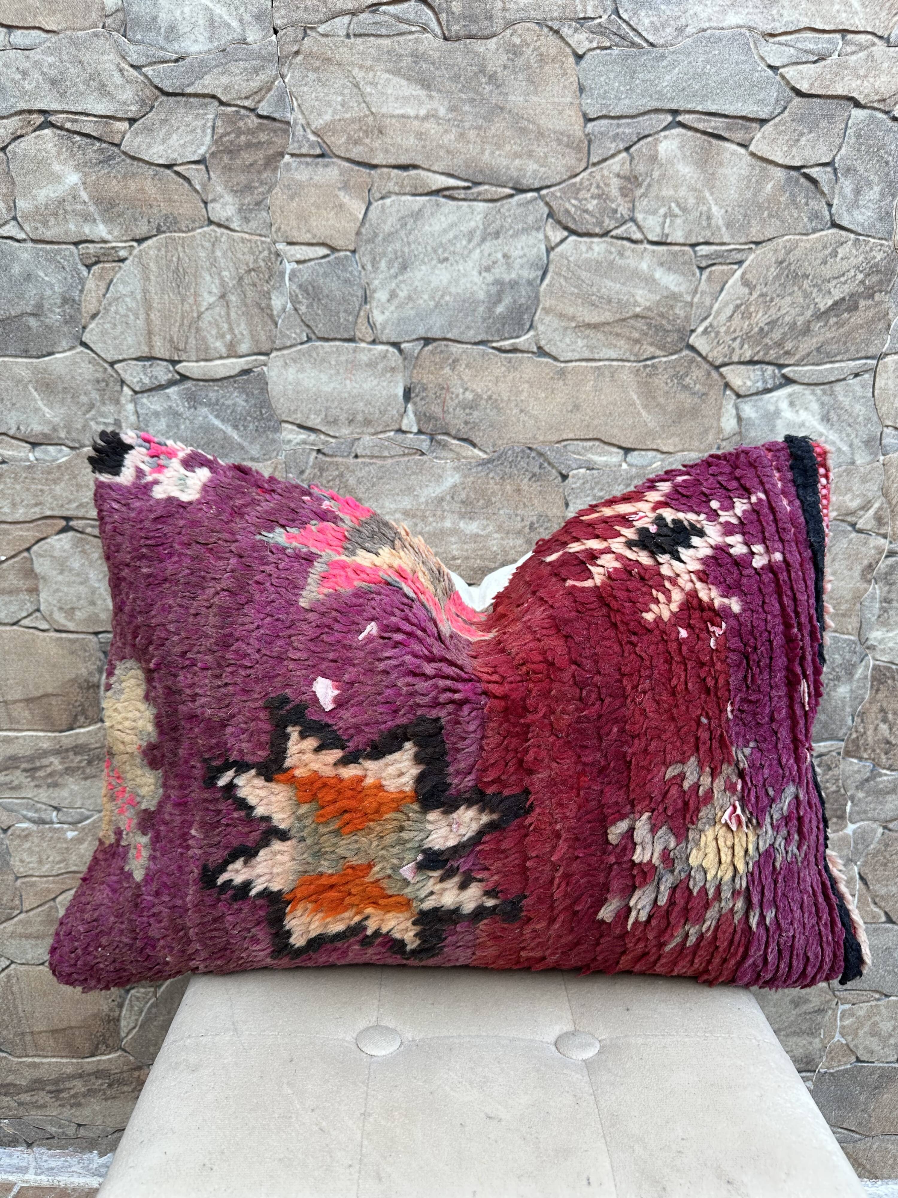 Beautiful vintage Berber Kilim cushion from Morocco