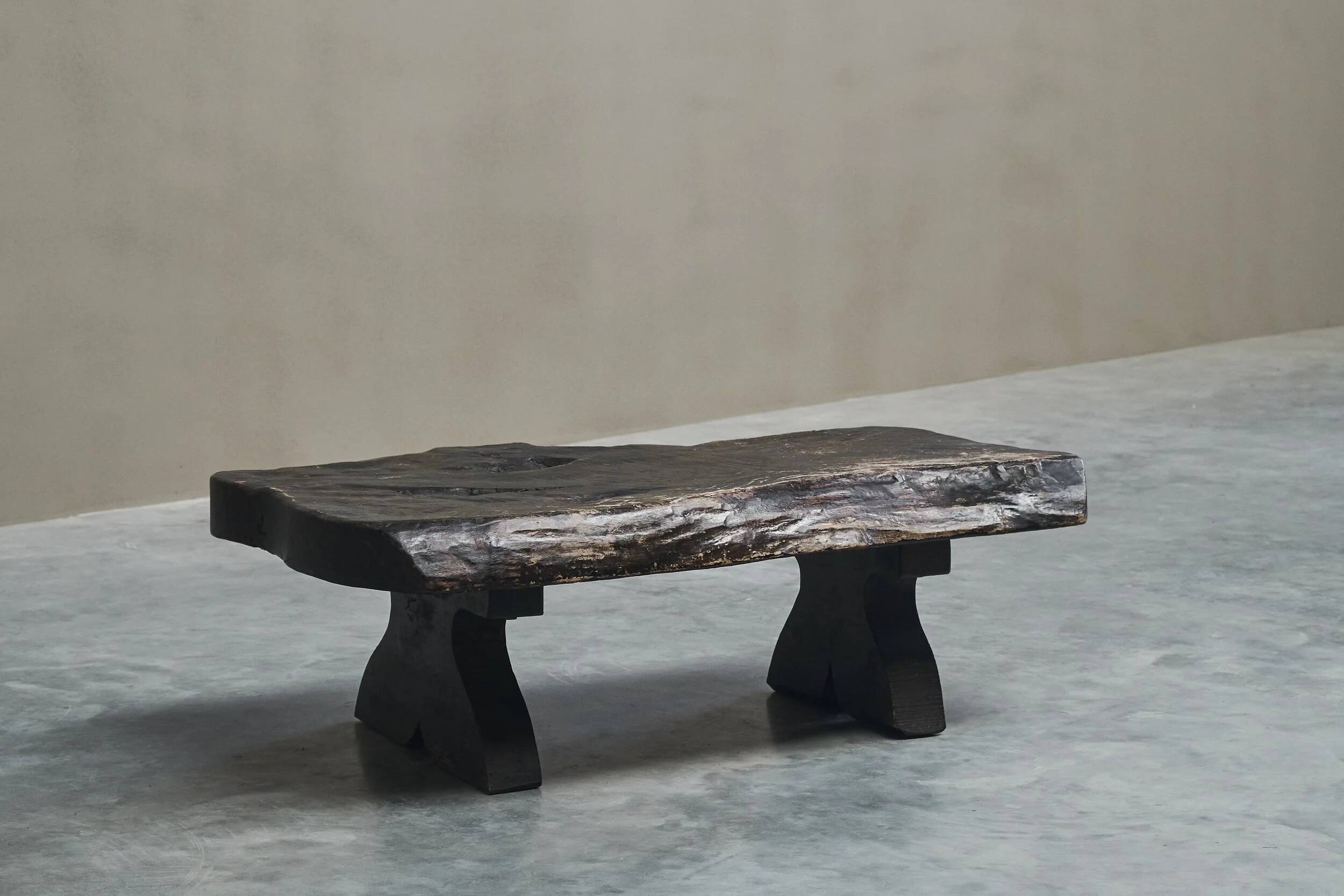 Sculptural coffee table in solid wood with natural edges, Europe, 1960s.