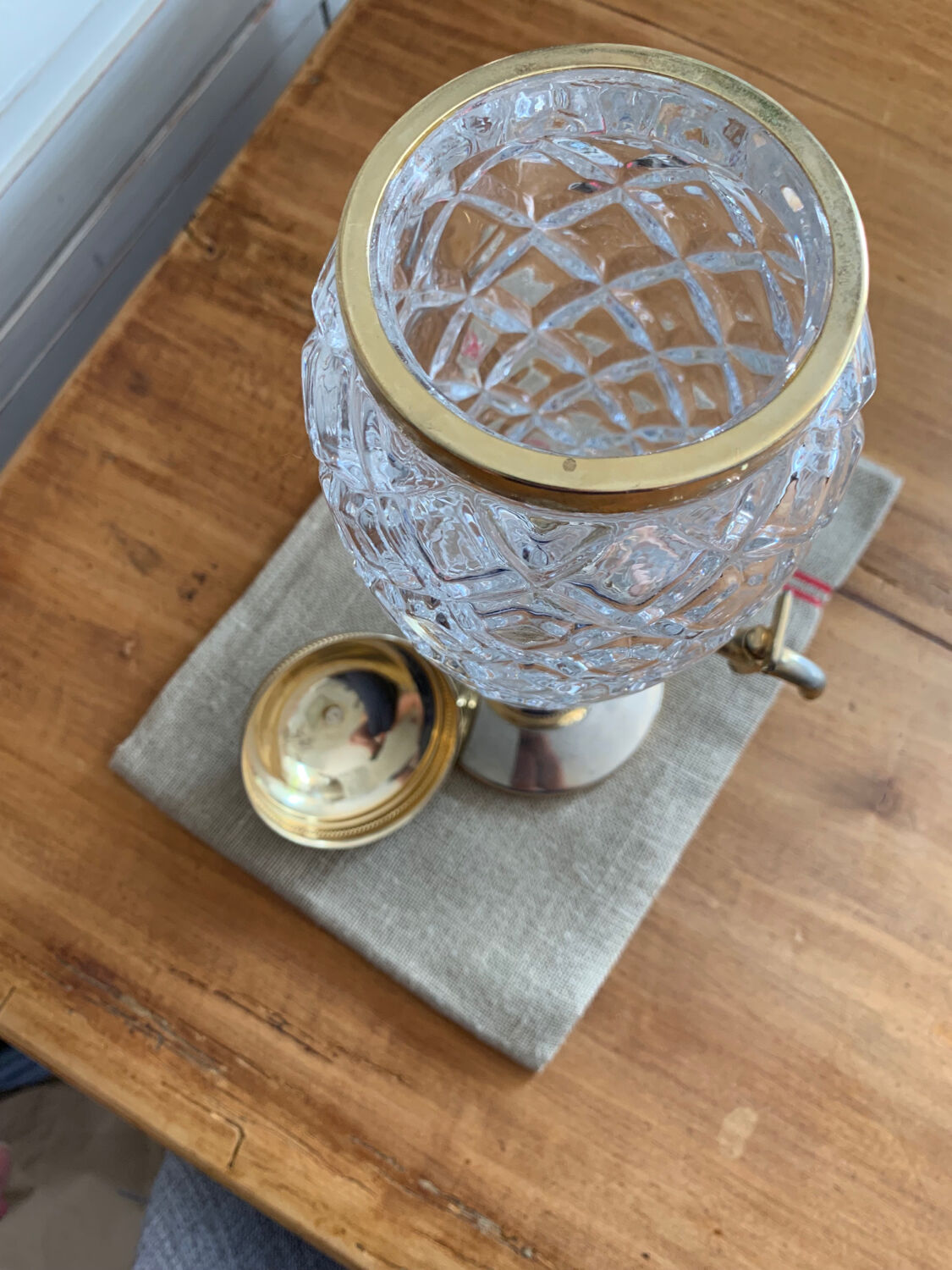 Crystal whisky absinthe fountain