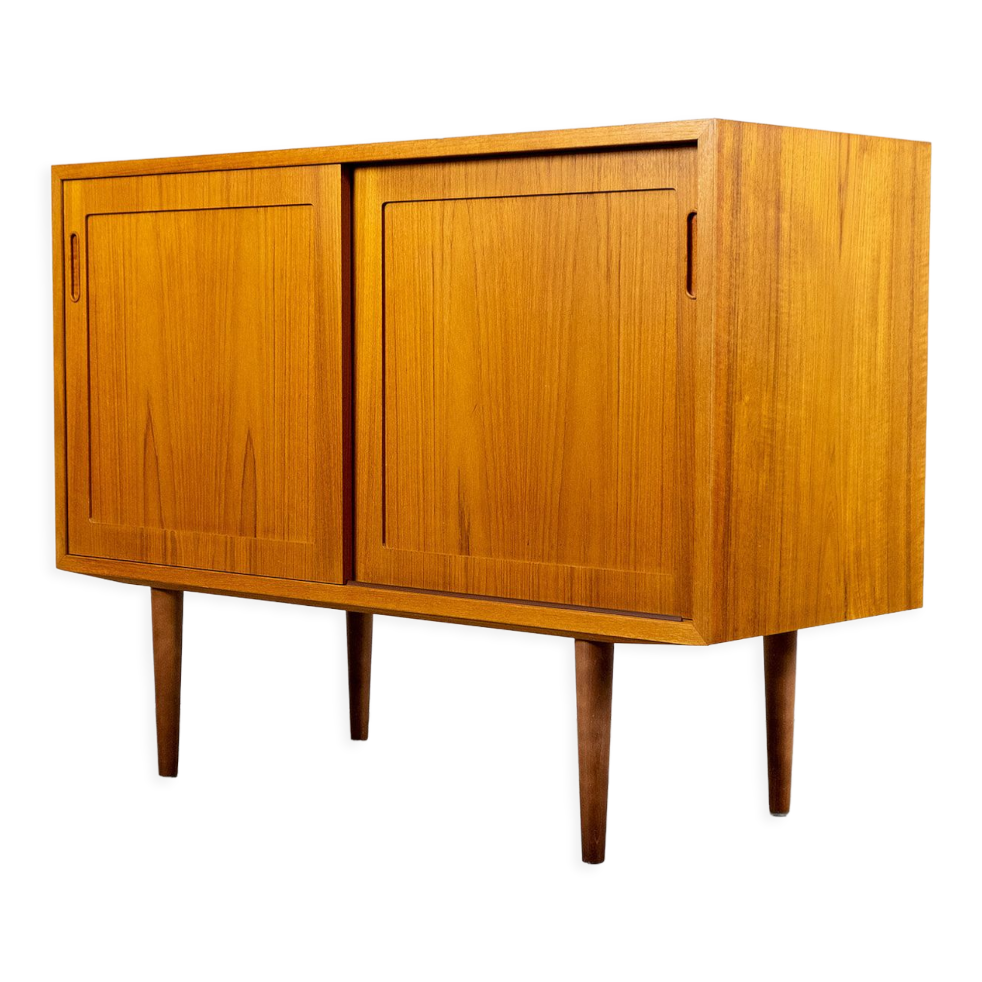 Teak sideboard by Hundevad, Denmark, 1960s