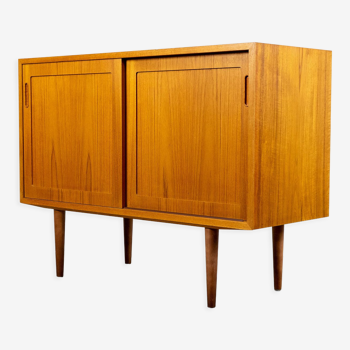 Teak sideboard by Hundevad, Denmark, 1960s