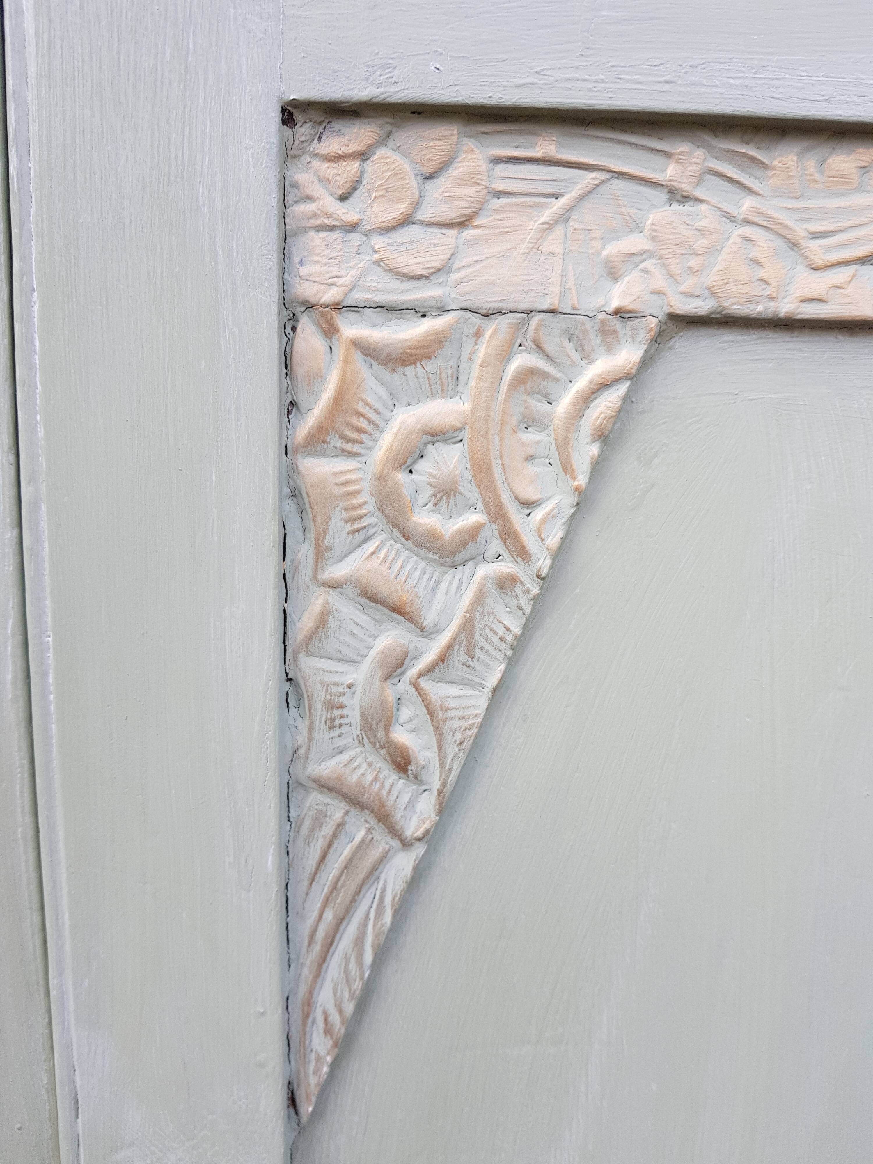 Low wood sideboard 2 doors
