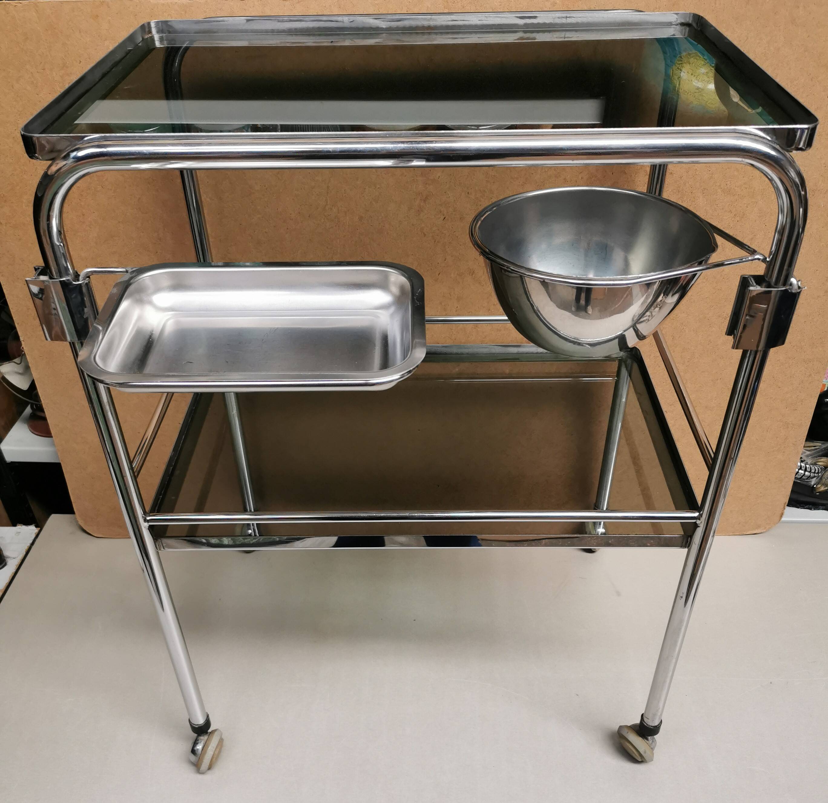 Desserte Médicale , Inox et verre fumé , Table de médecin design vintage 70's