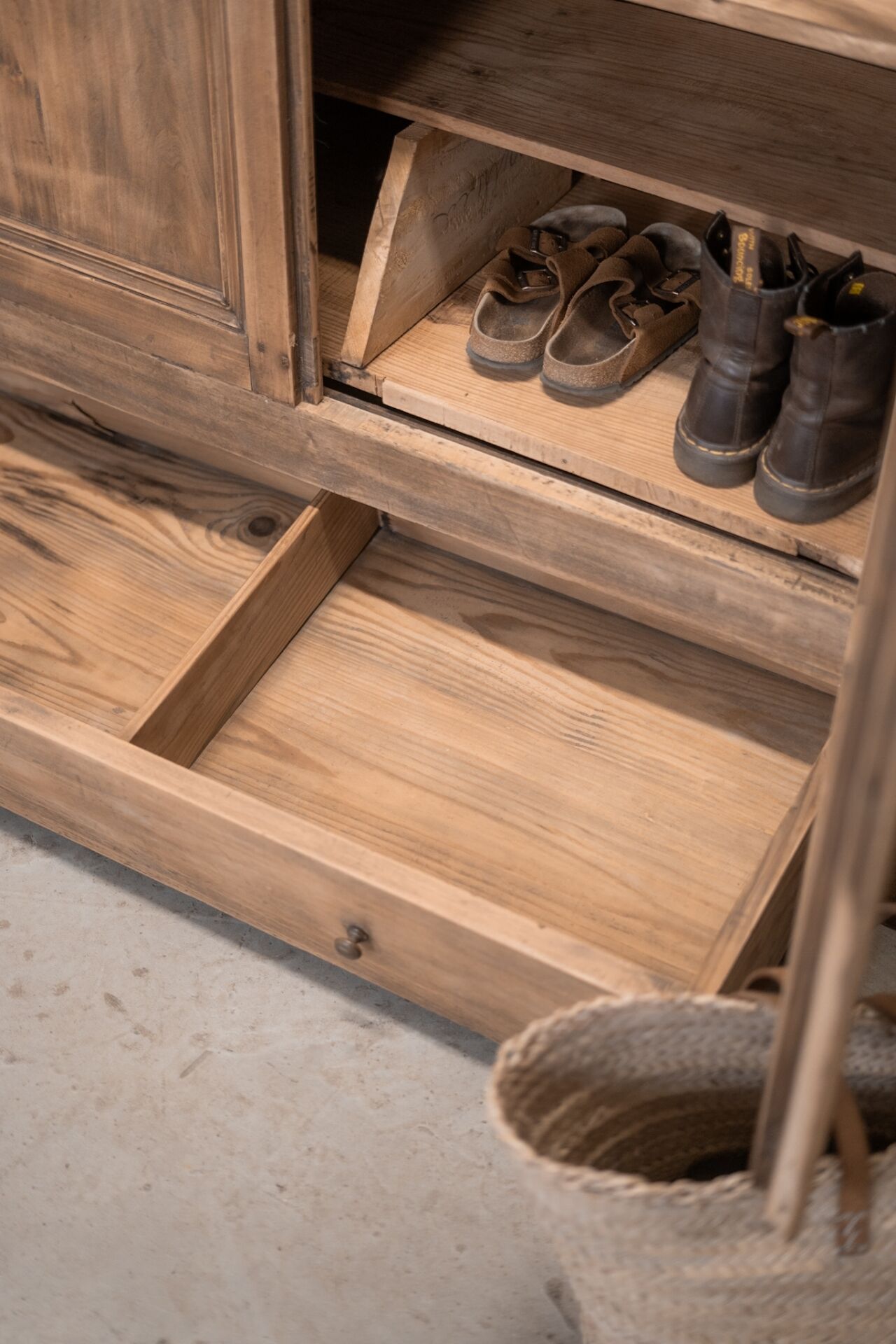 Armoire en peuplier