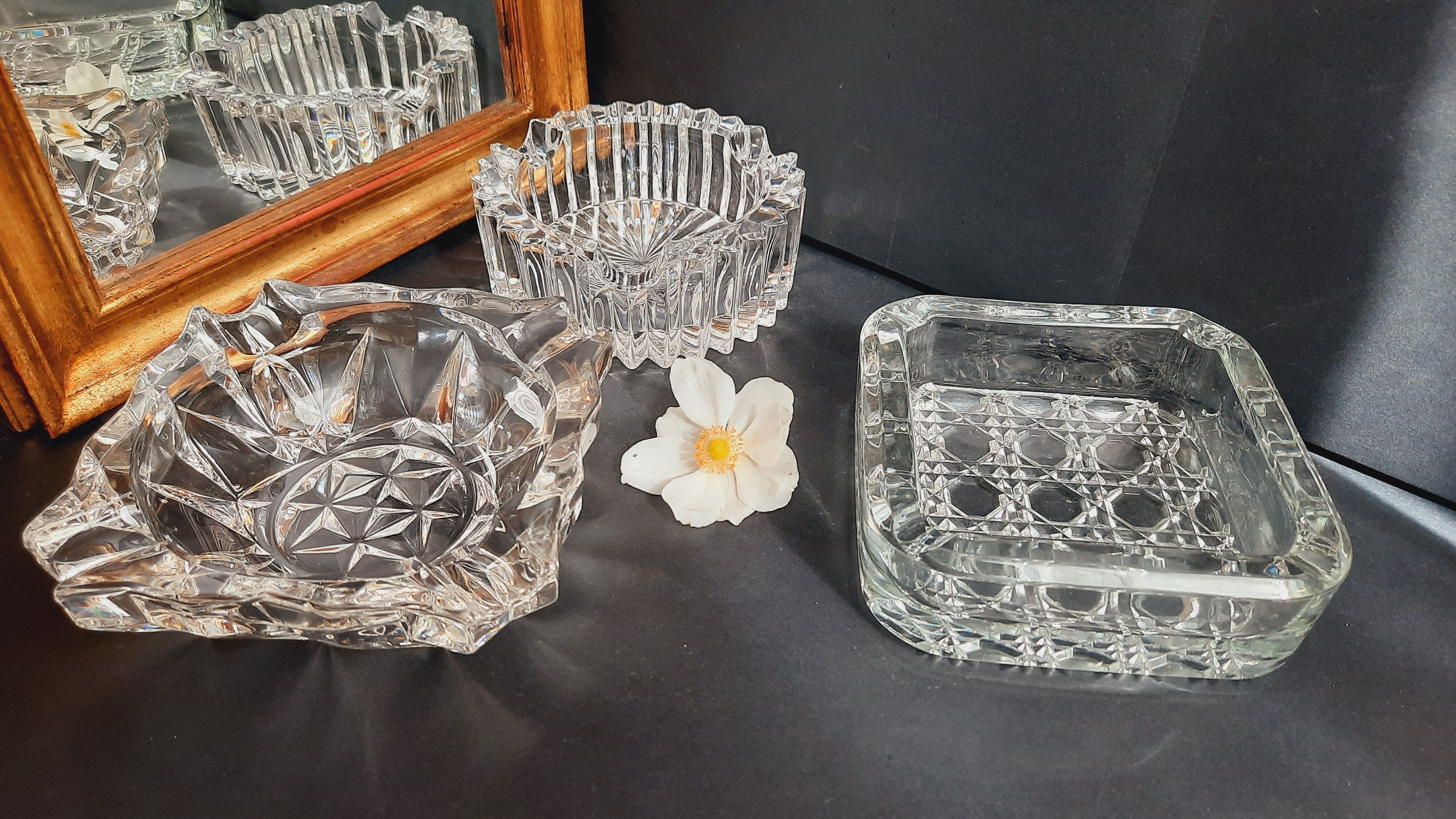 Lot 3 vide-poches verre ciselé
