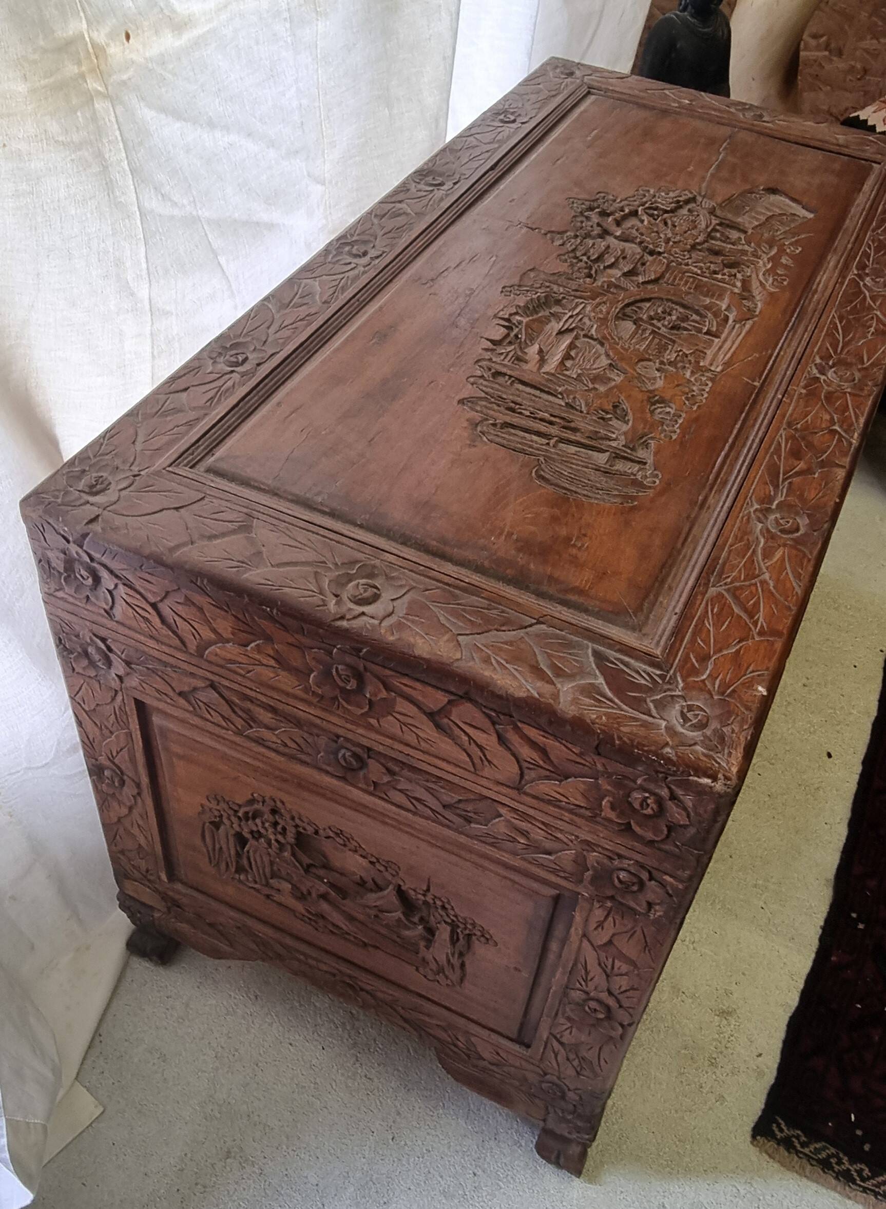 Camphor chest