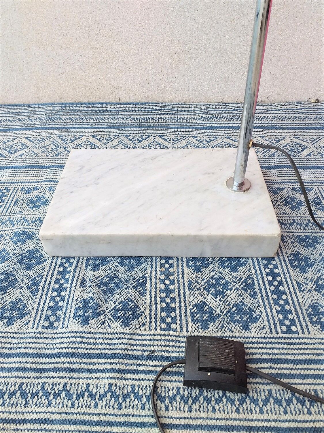 Vintage 70s lamppost