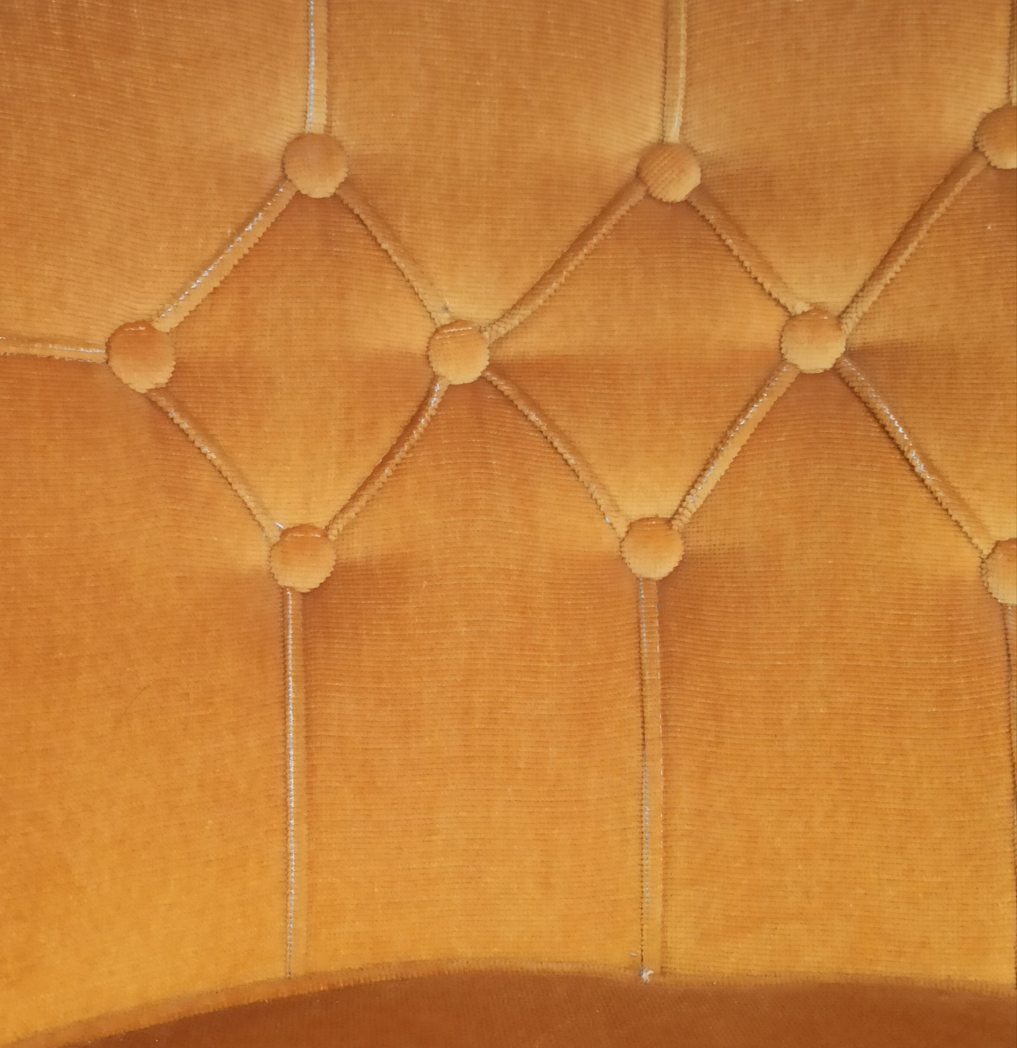 Gold velvet toad chair