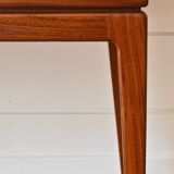 Scandinavian dressing table
