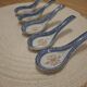 5 cuillères asiatiques en porcelaine bleue et blanche
