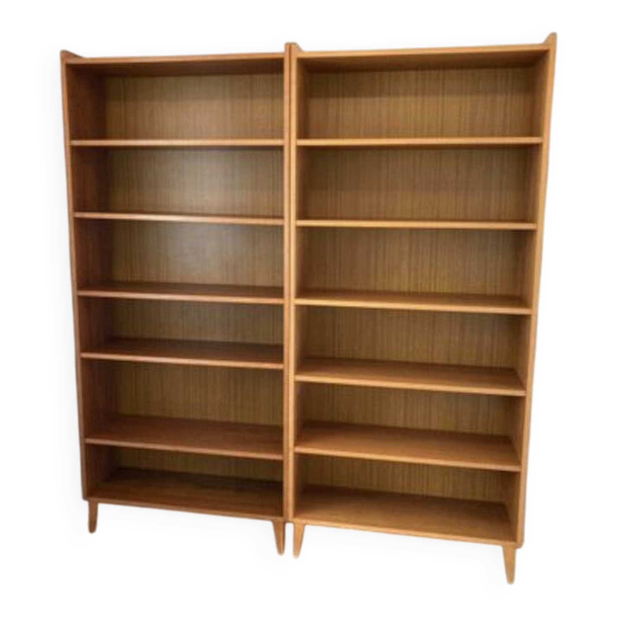 2 large Scandinavian libraries 1950