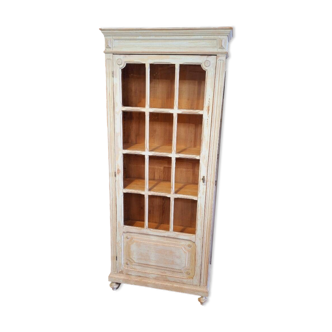 Old display case