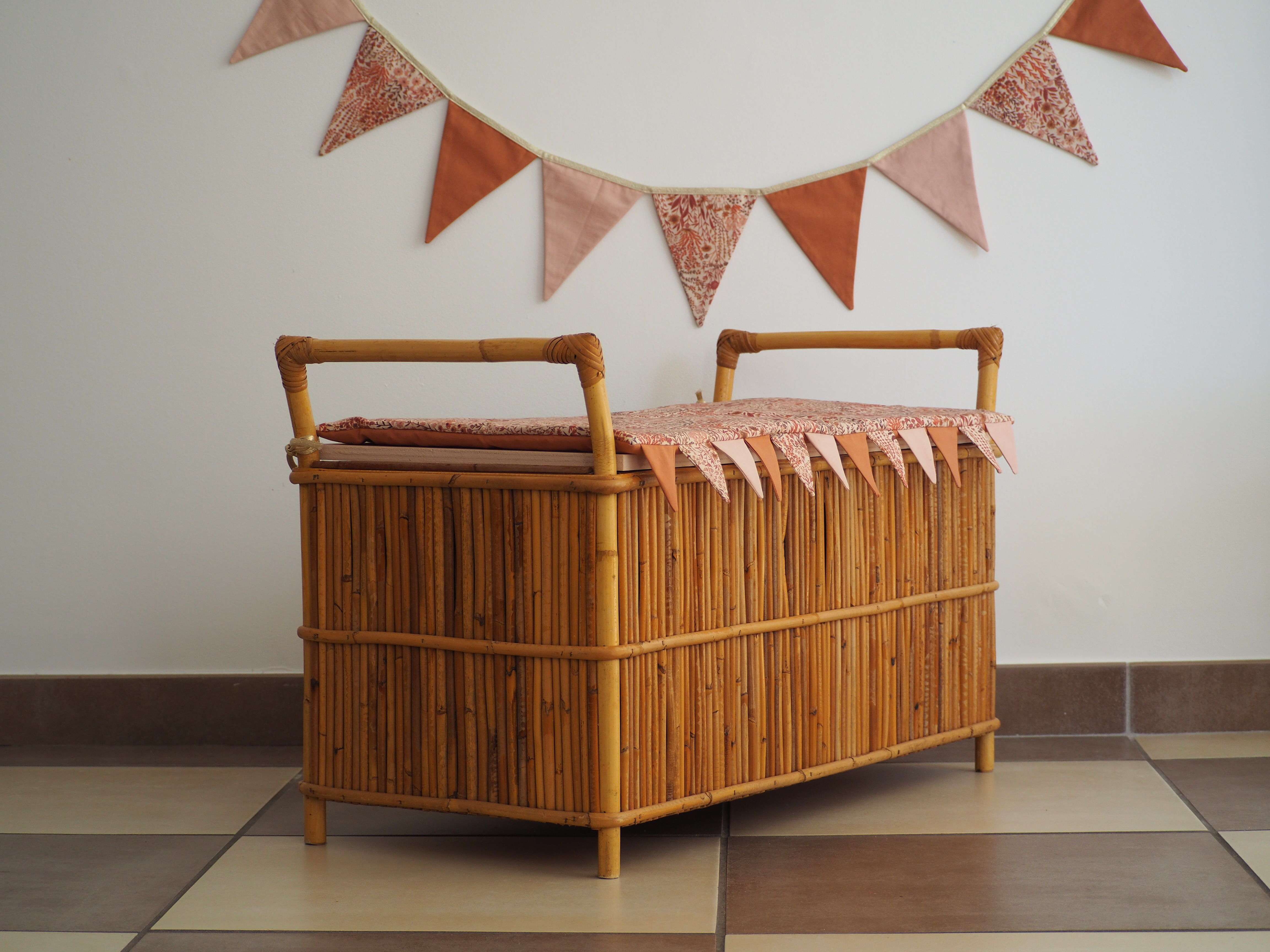 Vintage rattan chest bench