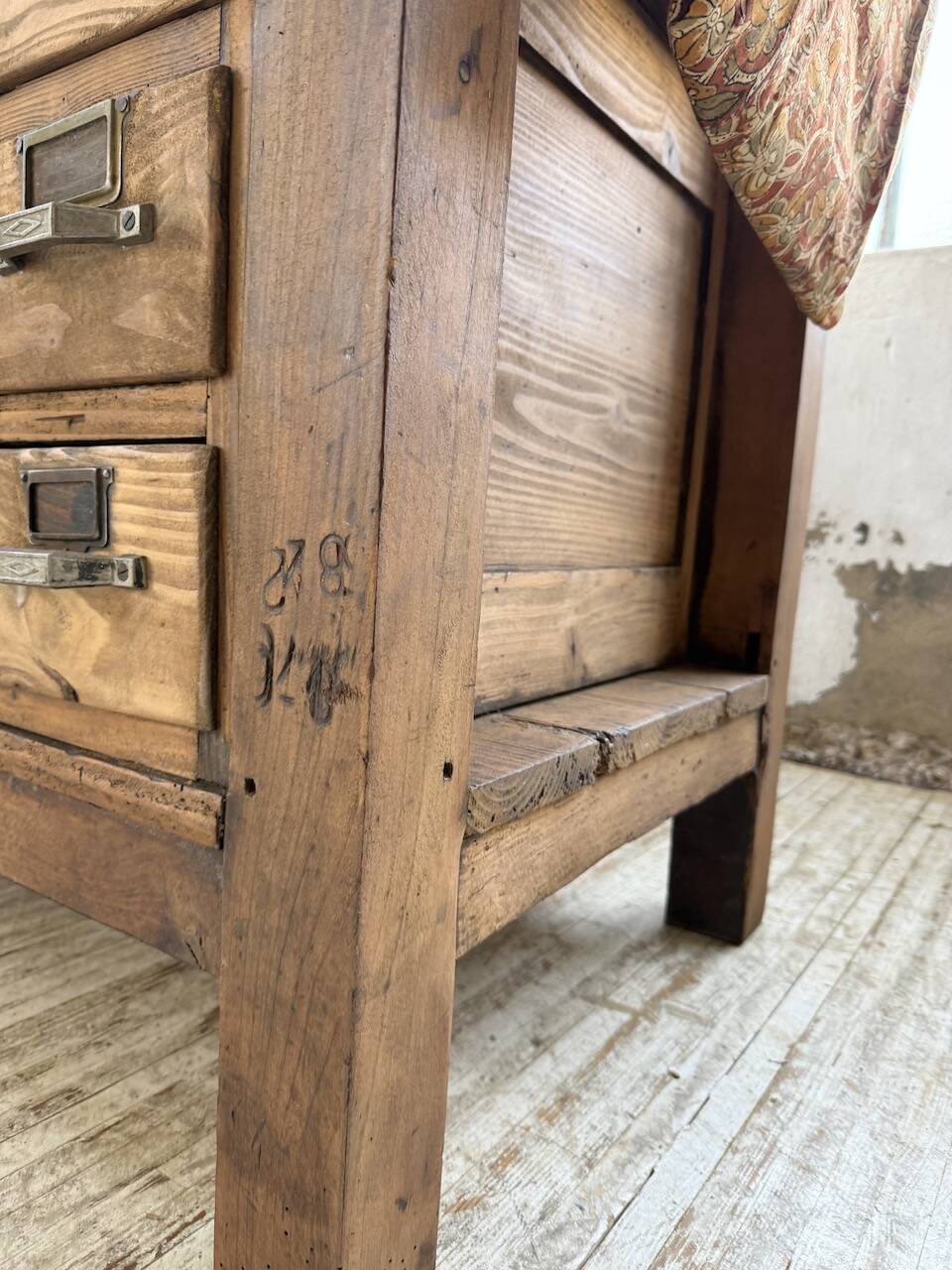 Comptoir, îlot central, meuble de métier multi-tiroirs
